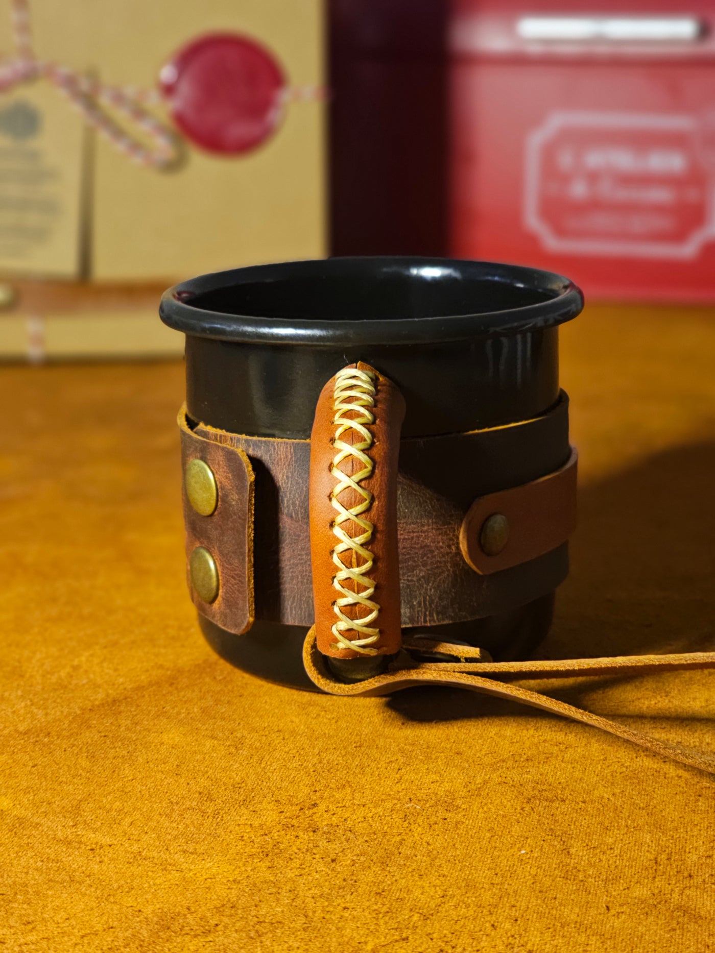 LEATHER ENAMEL MUG - BLACK