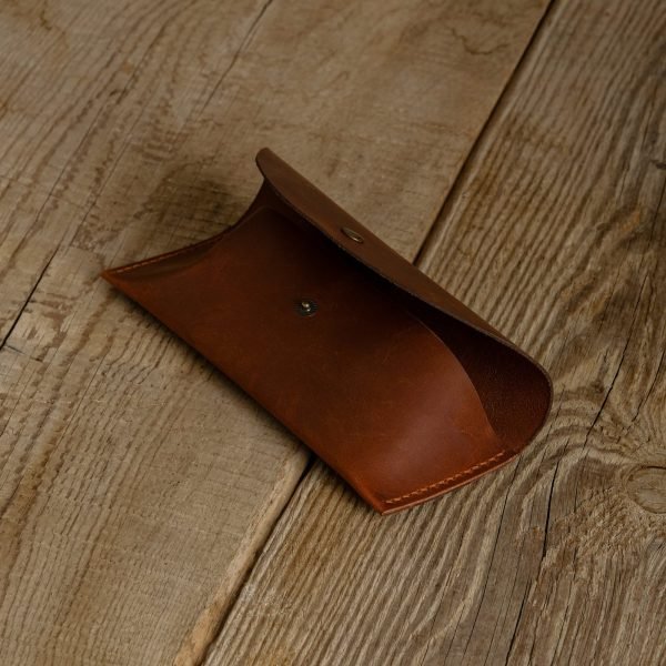 Personalized Full-Grain Leather Glasses Case — Oscar in Brown Personalized Full-Grain Leather Glasses Case — Oscar in Brown