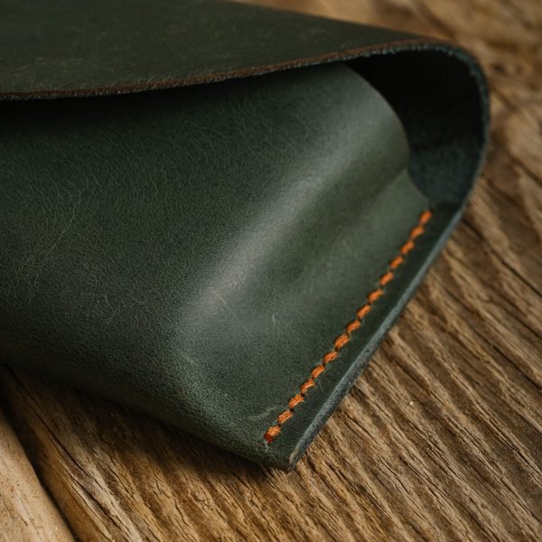 Personalized Full-Grain Leather Glasses Case — Oscar in Green Personalized Full-Grain Leather Glasses Case — Oscar in Green