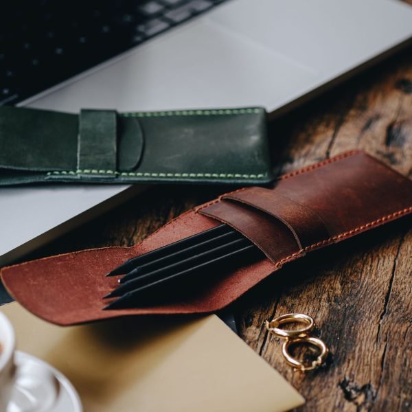 Personalized Full-Grain Leather Pen Case — Alfa — in use